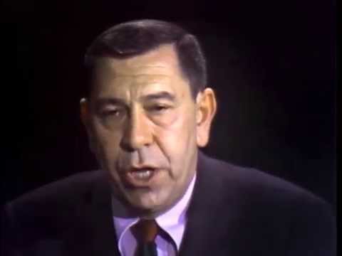 Johnny Carson & Jack Webb in a Dragnet Spoof (Copper Clappers).