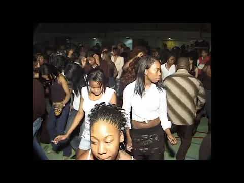 Oud&Nieuw Party 2004 2005 in Bijmersporthal Avion boys