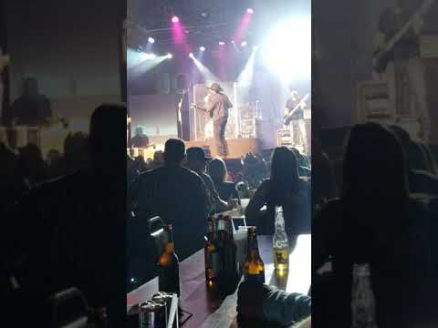 Jon Wolfe at Billy Bob's Texas