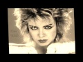 Kim Wilde  -   TUNING IN TUNING ON   - D.   Videos