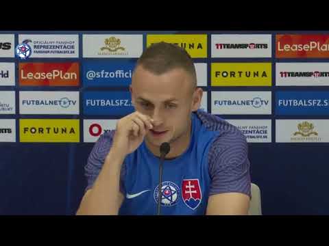 Stanislav Lobotka perlil na tlačovke Slovenska
