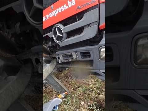 Saobraćajna nezgoda u mjestu Krivače