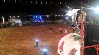 preview picture of video 'Abertura do rodeio em Cordeiros'