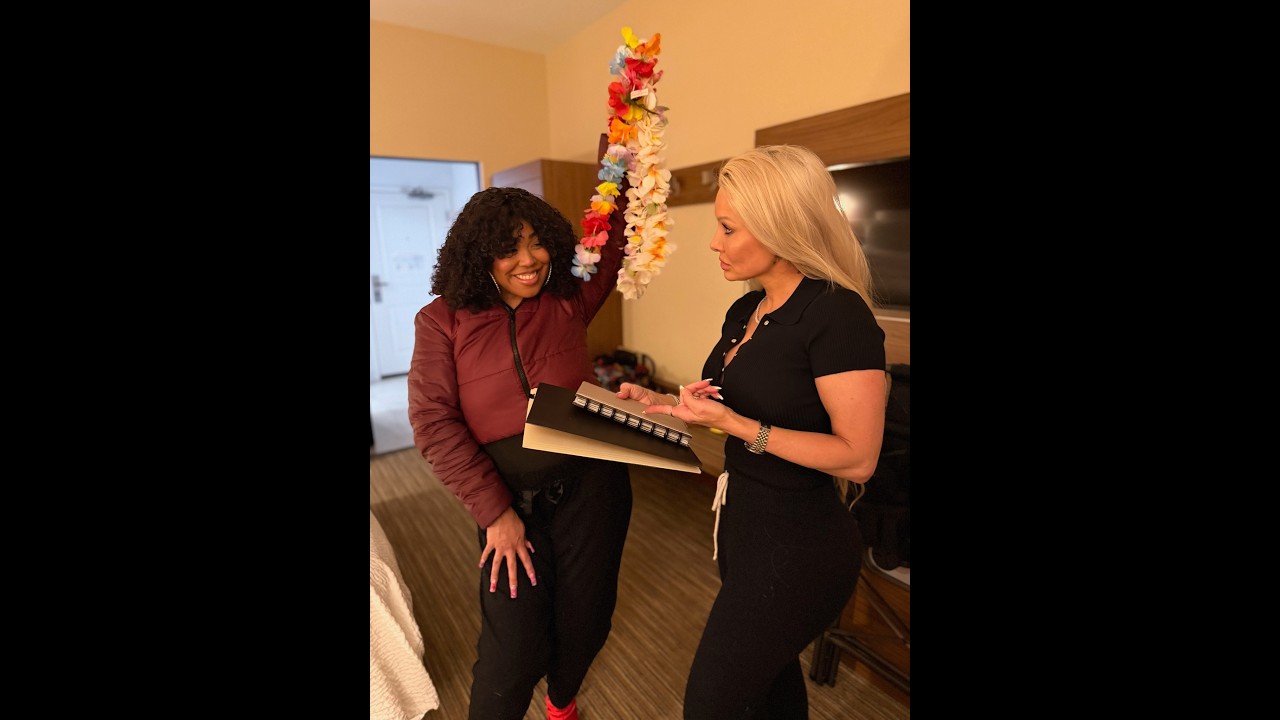 When Judi tricks Sarah to come to Indiana for a SURPRISE DIVORCE PARTY!!