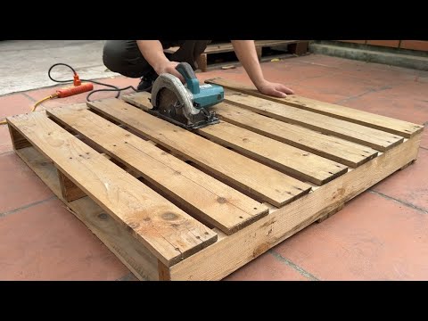 Amazing Pallet Wood Idea: Transforming Old Pallets into a COZY Swing Chair