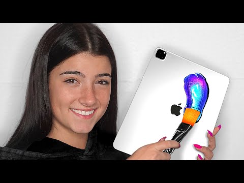 Surprising Charli D'Amelio With 10 Custom iPad Pros & Macbooks!!📱💻 ft. Dixie D'Amelio (Giveaway)