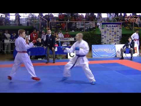 Michael Scansetti vs Michele Giuliani - 65 kg - Campionati Italiani Kumite Ostia 2012