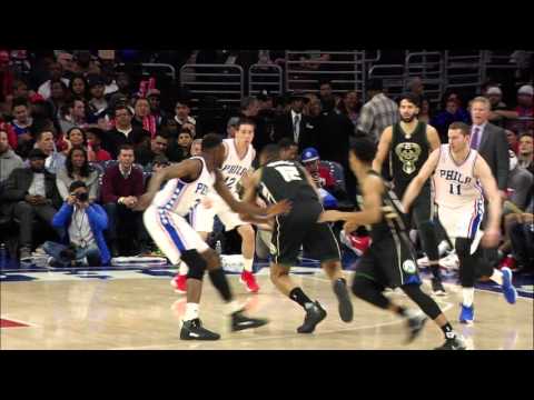 Jabari Parker Posterizes Nerlens Noel!