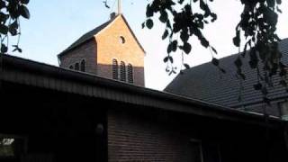 preview picture of video 'Wilhelmshaven Voslap Oldenburgerland: Glocken der Katholische Kirche (Plenum)'