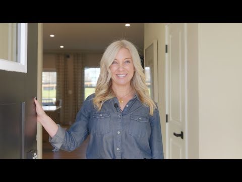 available home in Warrenton Crossing