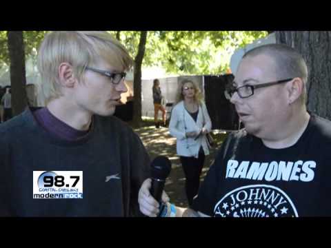Ross Mahoney interviews Gwil from Alt-J at Lollapalooza 2013