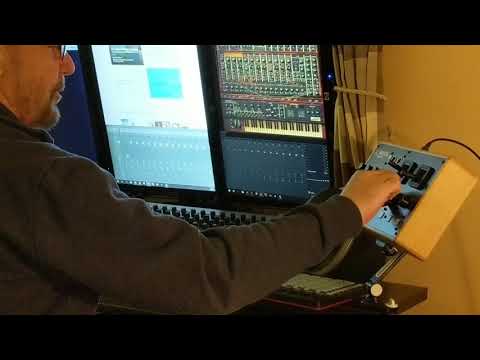 Quick demo of Yaeltex Niklou