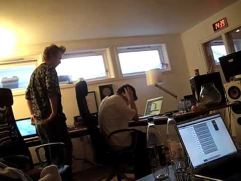 JAVE og LIDOLIDO i studio