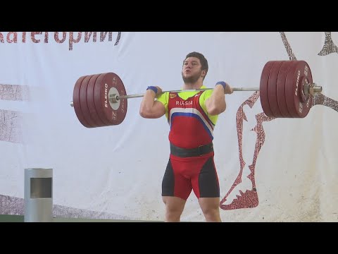 Banned Russian weightlifters in competition