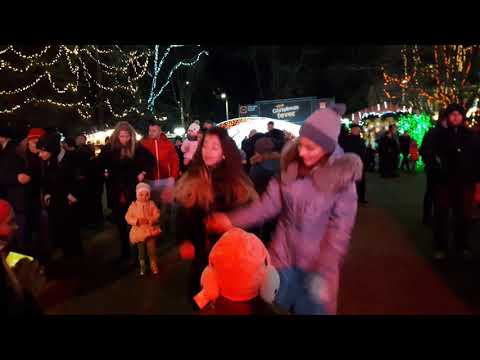 Multa distractie cu Iulia Teleuca,Maria Cazarinov