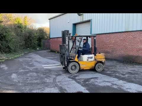 HALLA HDF30 3 TON DIESEL FORKLIFT - Image 2