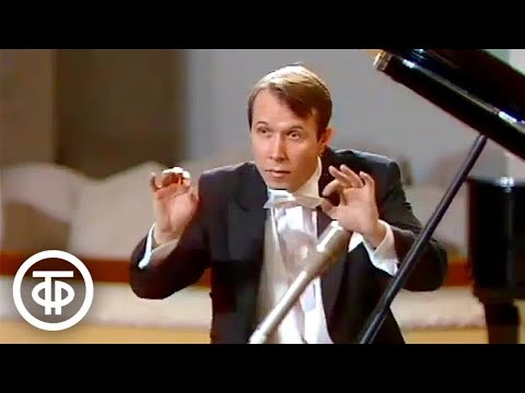 Моцарт. Концерт № 23 для фортепиано с оркестром. Солист Михаил Плетнев (1991)