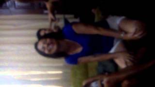 meninas poderosas quebrando tudo no niver de Pedro de Goes