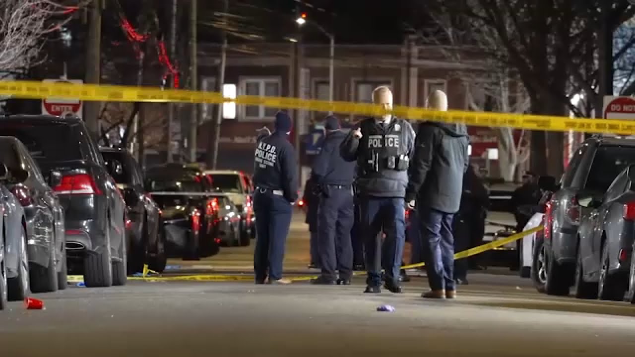 10 people shot outside nightclub in Queens