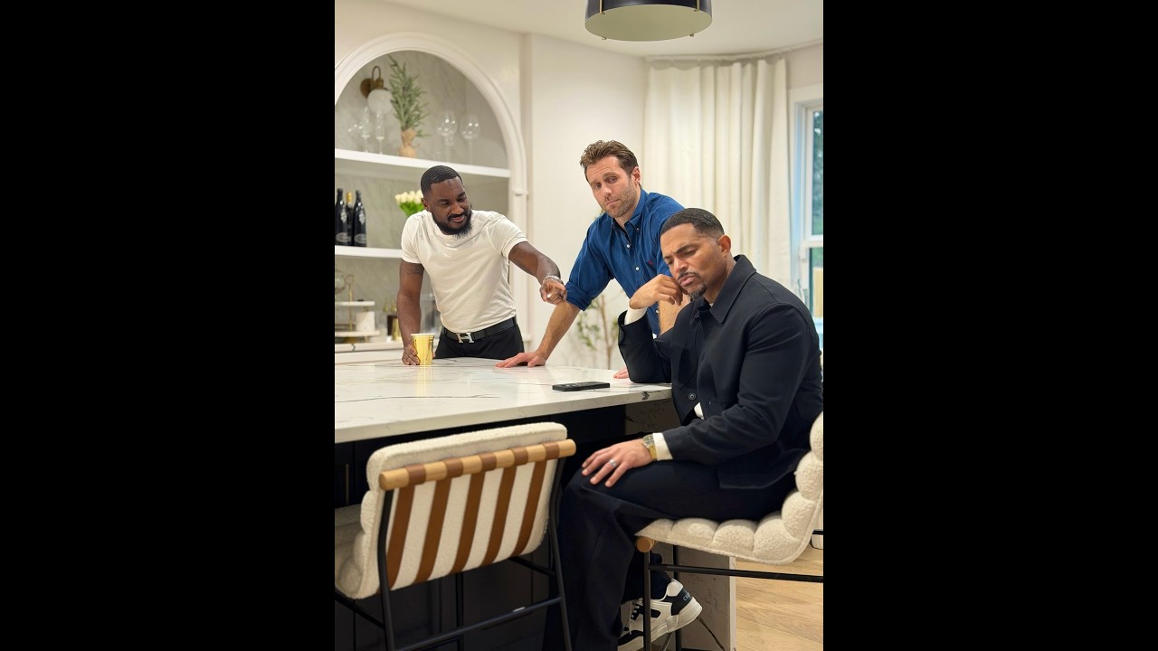 When Darren tells Anthony how to keep Amber in check!