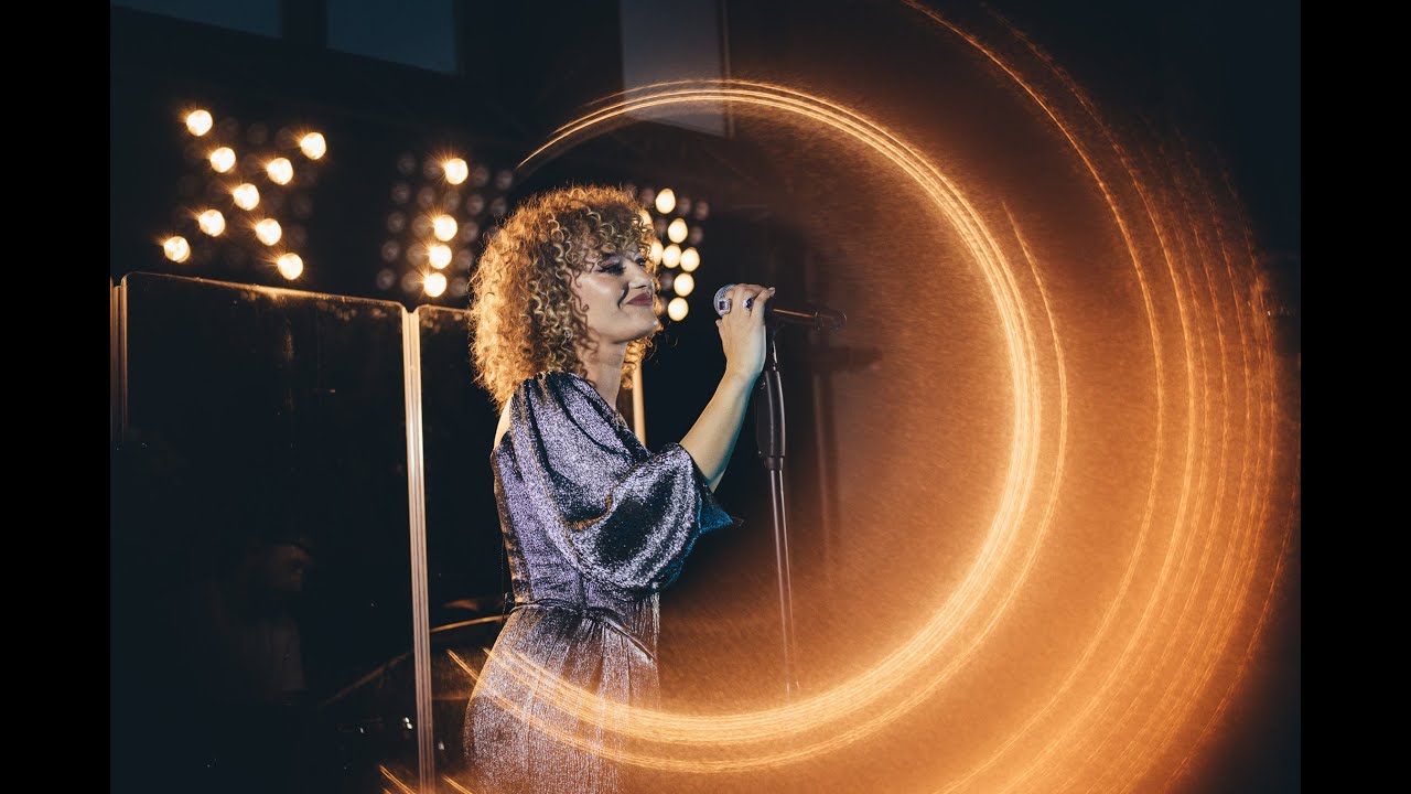 Alexia 	extcommataccent Talavutis & Band - Live