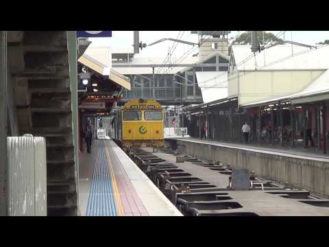 TRAIN HORNSBY