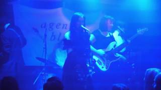 Agent Blå - Strand (FFWD version, live at Yaki Da)