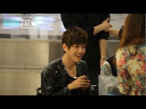 [1080P]120525 EXO-K Yeongdeungpo Fansign - Baekhyun gets shockedㅋ