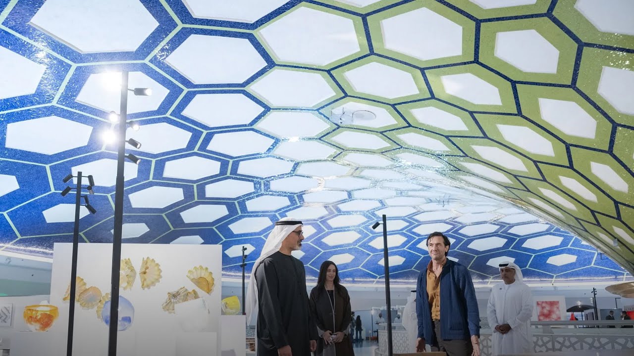 صورة بعنوان: Youtube Image