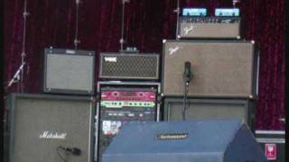 Oasis AMAZING unreleased song &quot;EVERYBODY IS ON THE RUN&quot; Noel Gallagher