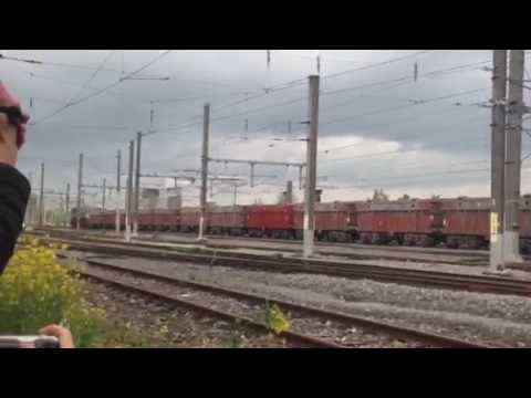 Class 071 number 087 going through fairview park