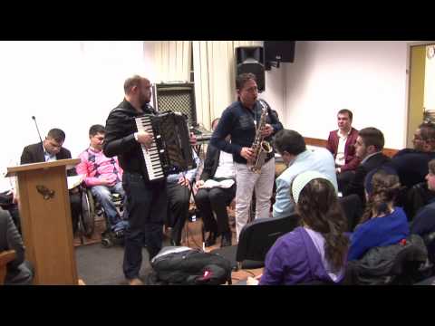 Biserica Cer Deschis Linz Fra.Rromii la Binecuvintare lui Iliuta Magureanu 13 Instrumental