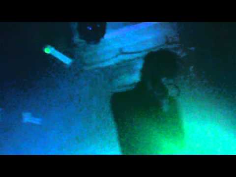 TRUST - Dressed For Space [27-01-2013, Live At The Mo'Fo Festival, Paris, France]