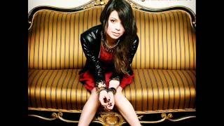 Miranda Cosgrove - High Maintenance