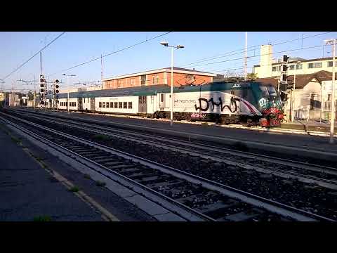 E464 458+3 2 piani Trenord - Milano Greco - 19/5/2022