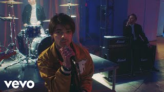 NEW CITY - Getting Closer