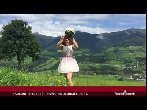 Tanz der Kräuterhexe für den Bauernherbst