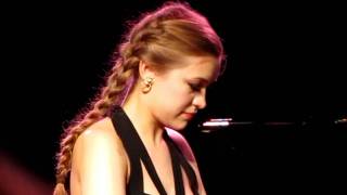 Joanna Newsom Sings &quot;Soft as Chalk&quot; In Tampa