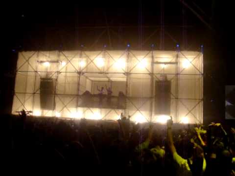 Cosmic Gate - Not Enough Time Godskitchen Sydney 2009