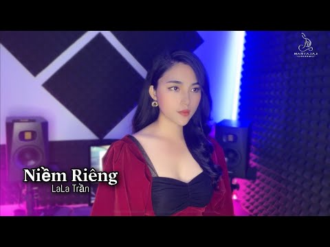 Thể hiện bởi LaLa Trần