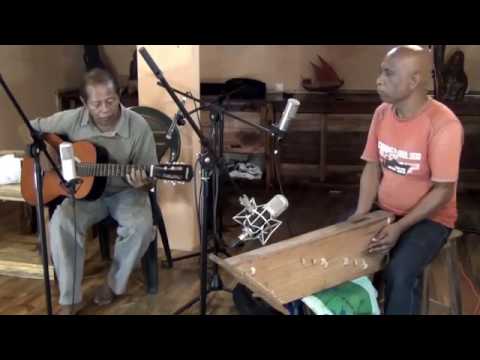 Harry et Ludovic - Vazo Valiha (improvisation au studio Nosylab)