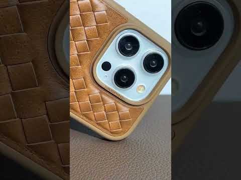 Чехол на iPhone 15 Plus черный кожаный фактурный стильный поло чехол на Айфон 15 плюс - фото 1 - id-p2037599404