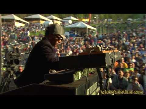 Soulive - "One In Seven" - Mountain Jam VII - 6/3/11