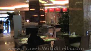 preview picture of video 'Convenient and Luxurious Crowne Plaza Hotel International Airport Beijing'