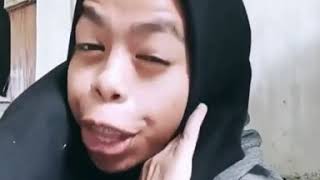 Download lagu Lagi syantik cantik behel iqbal viral tik tok cewek siti badriah mp3