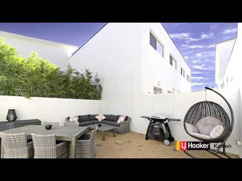 download lagu mp3 mp4 Joy Cummings, download lagu Joy Cummings gratis, unduh video klip Joy Cummings