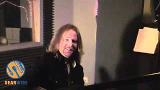 Video thumbnail for Breedlove Atlas AD25/SR Plus: Recording Acoustic Guitar Starts At The Source by gearwire