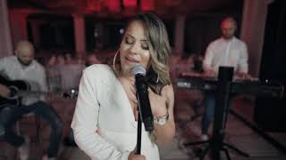 Ultimatum band - Moje je ime sreća (Ivana Selakov) live