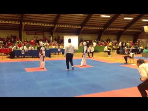 Taekwondo Summercup 2013 Alberte vs. Andrea Round 1