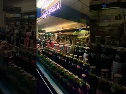 Lexington Candy Shop | Diner makes and serve coke the old fashioned way | Coca Cola by hand New York